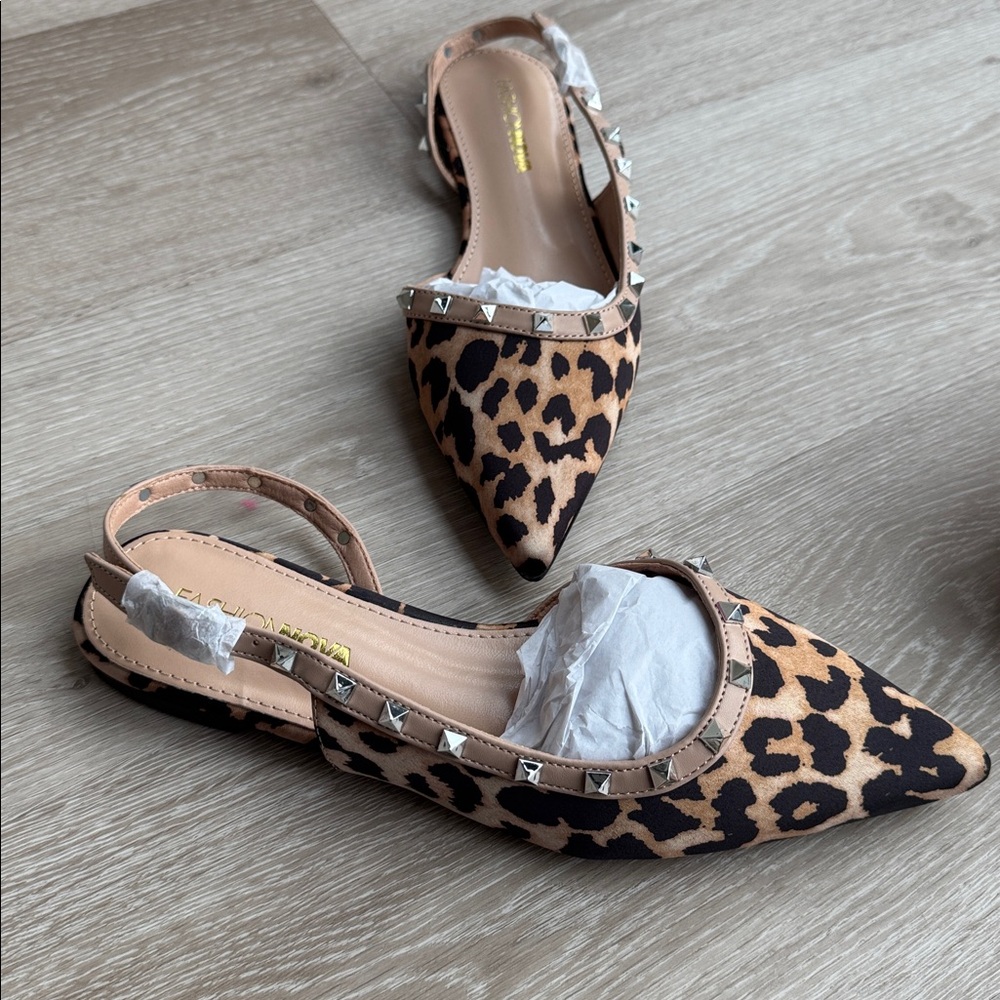 Odina Studded Leopard Print Flats NEW 🏷️ - Picture 6 of 9